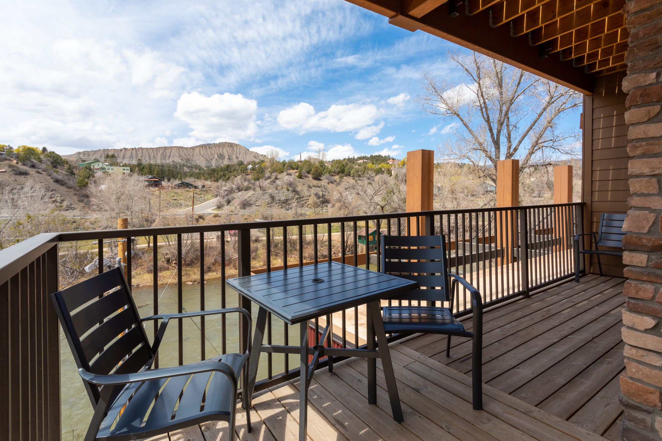 drocd hiex durango x2bn 2 queen river view suite rm 214 patio-low res